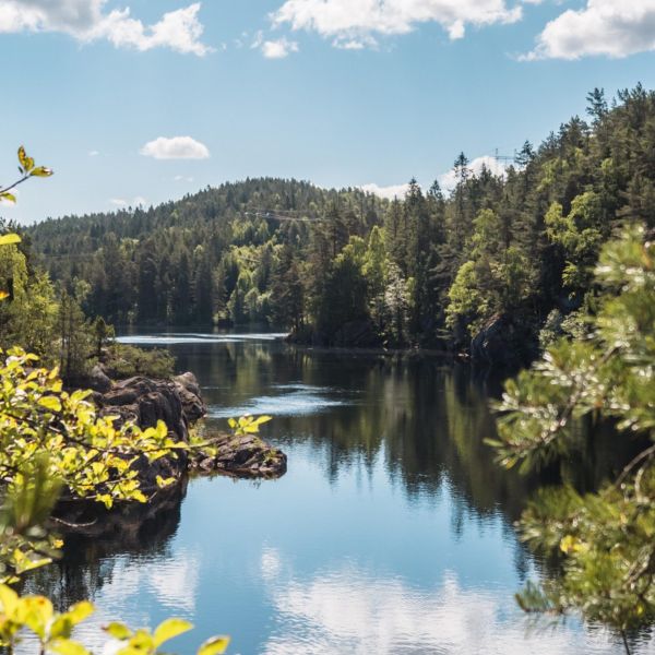 4-night Canal and Lake Norsjø Getaway with Greenline 39