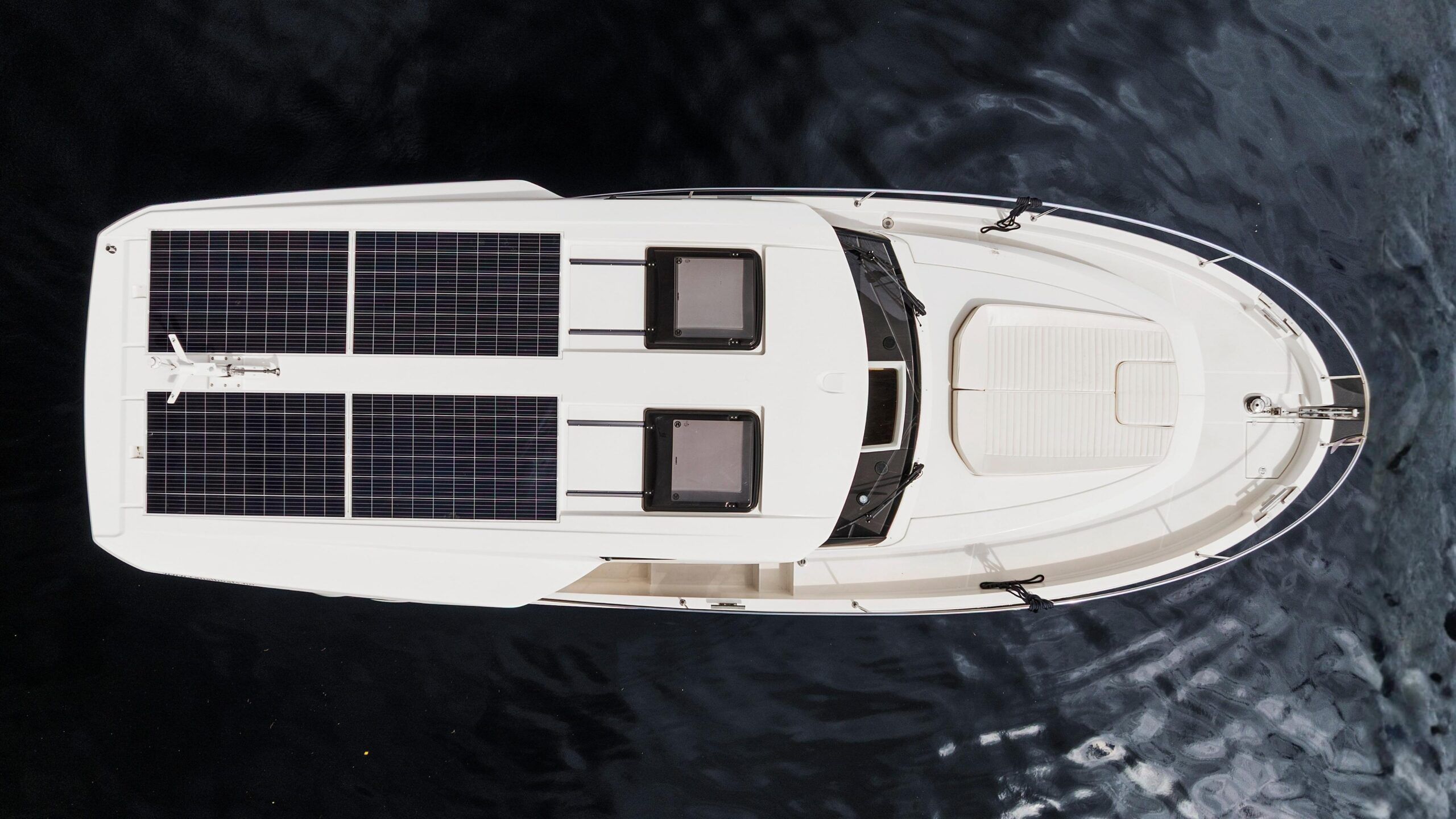 Electric Yacht Greenline 39 E-Drive - top
